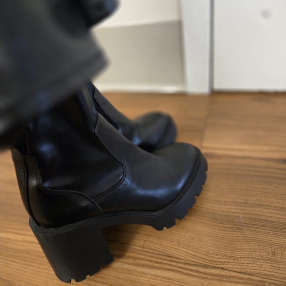 Zara Over The Knee Chunky Boots - Picture 10 of 10